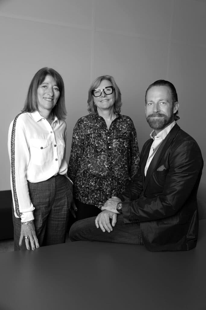 Philipp SCHMIDT, Directeur Général de Prisma Media, accompagné dans son mandat par Florence Dameron Déléguée Associée et Cécile Solano Déléguée Générale du SRP